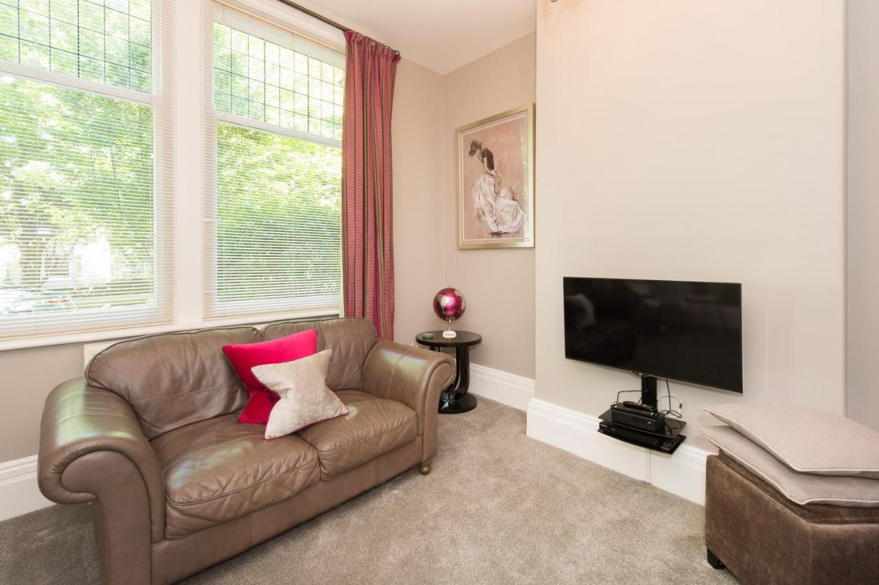 Albany House By Harrogate Serviced Apartments المظهر الخارجي الصورة